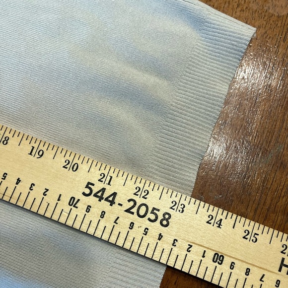 Chicos tan turtleneck sweater size 3 or XL silk blend - Picture 4 of 6